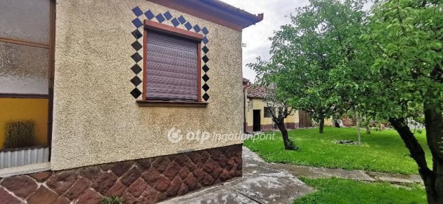 Eladó családi ház, Csornán 38.9 M Ft, 3 szobás