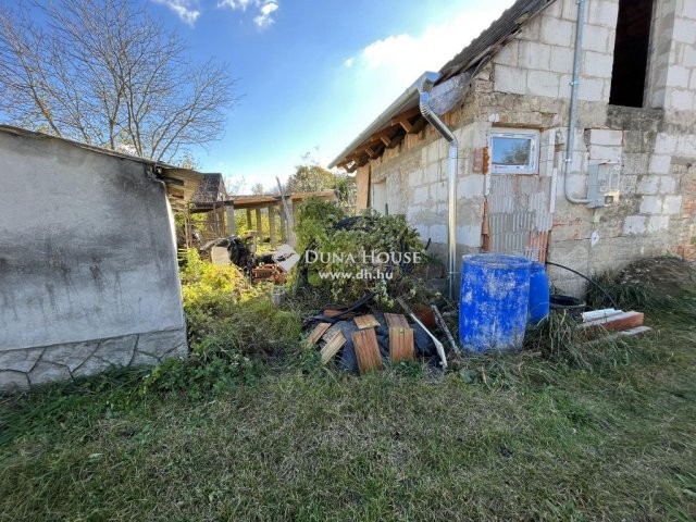 Eladó telek, Üllőn 28 M Ft / költözzbe.hu