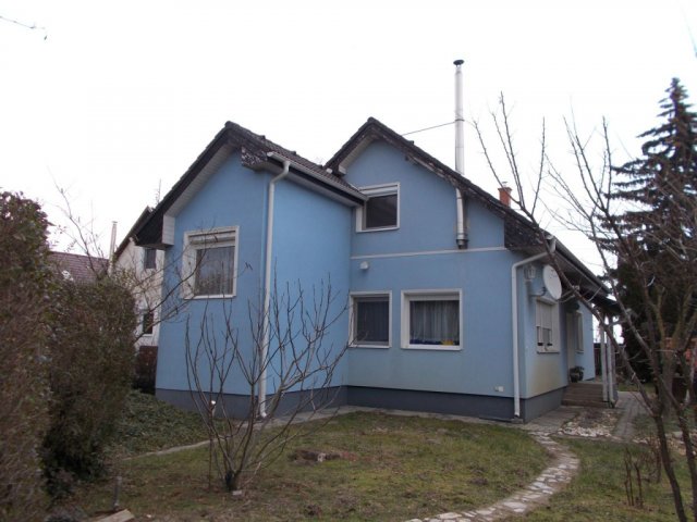 Eladó családi ház, Kiskunlacházán 64 M Ft, 3 szobás