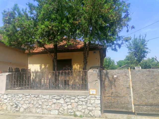 Eladó családi ház, Miskolcon, Hutás utcában 16.9 M Ft, 3 szobás