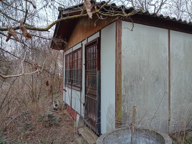 Eladó telek, Esztergomban 16 M Ft / költözzbe.hu