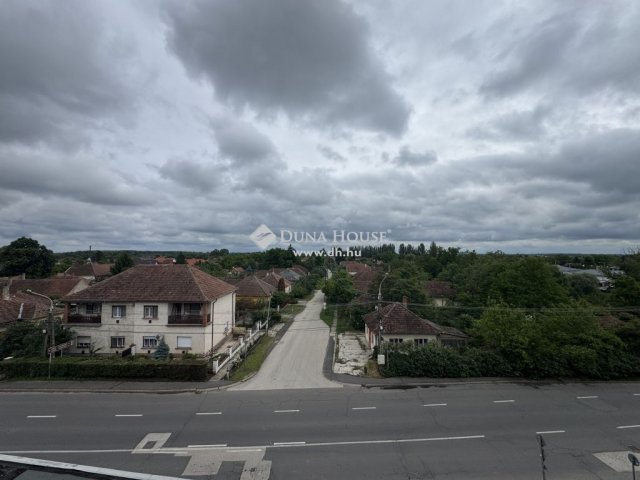 Eladó téglalakás, Békésen 14.5 M Ft, 2 szobás