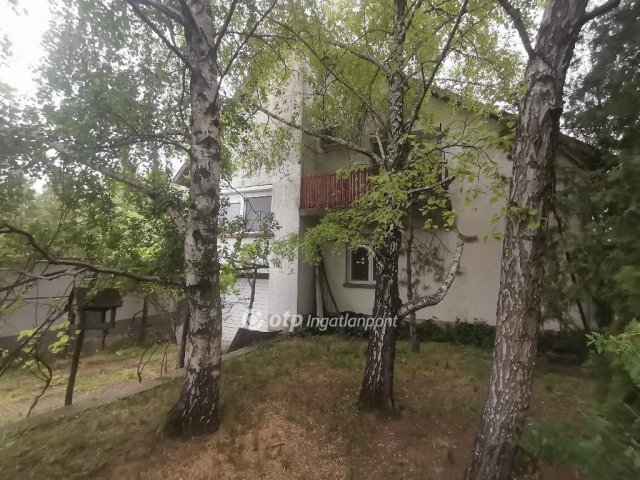 Eladó családi ház, Békéscsabán 49.5 M Ft, 5 szobás