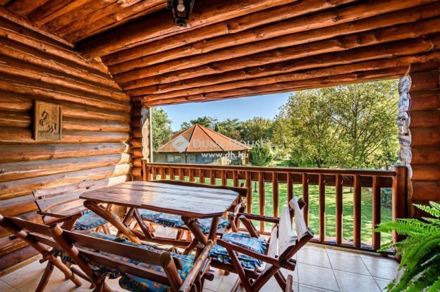 Eladó családi ház, Ceglédbercelen 484.8 M Ft, 11 szobás