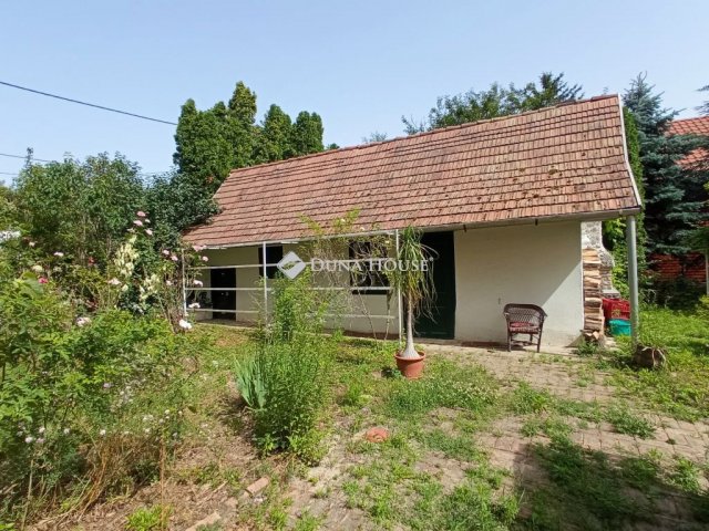 Eladó családi ház, Alcsútdobozon 150 M Ft, 3 szobás