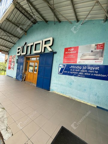 Eladó üzlethelyiség, Tatabányán 240 M Ft / költözzbe.hu