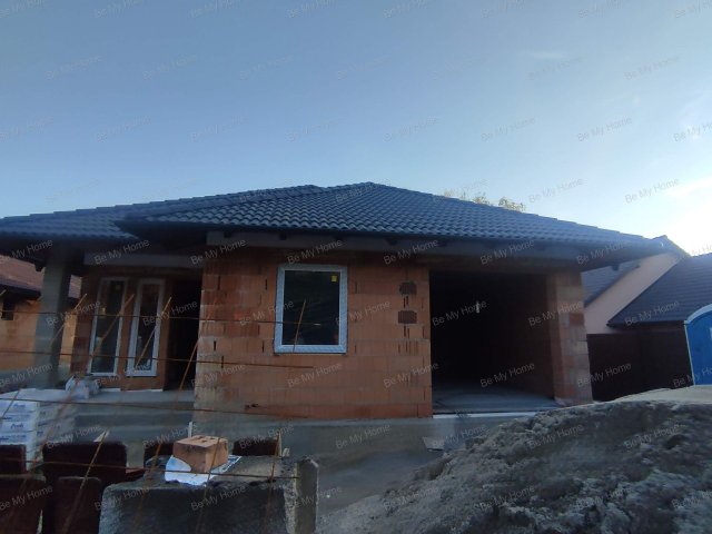 Eladó családi ház, Őrbottyánban 98 M Ft, 1+3 szobás