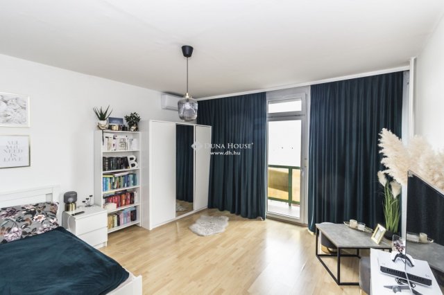 Eladó téglalakás, Szombathelyen 35 M Ft, 1 szobás