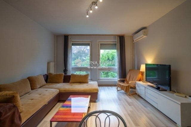 Eladó téglalakás, Budapesten, IX. kerületben 64.6 M Ft, 1 szobás