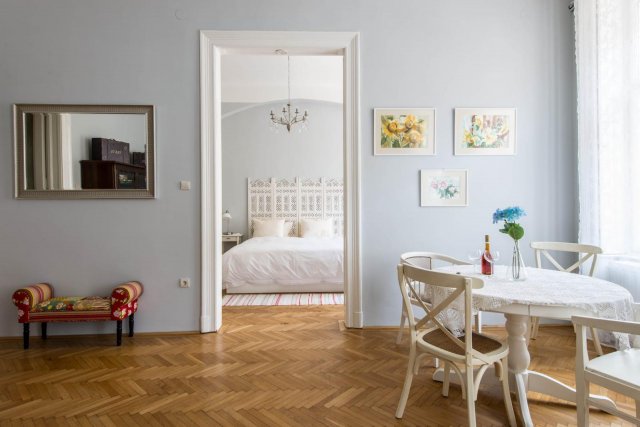Kiadó téglalakás, albérlet, Budapesten, VI. kerületben