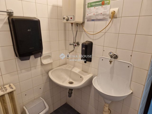 Kiadó iroda, Kecskeméten 1200 E Ft / hó / költözzbe.hu