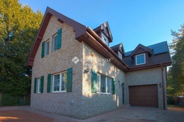 Eladó családi ház, Gödön 177.9 M Ft, 5 szobás