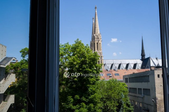 Eladó téglalakás, Budapesten, VII. kerületben 74.8 M Ft