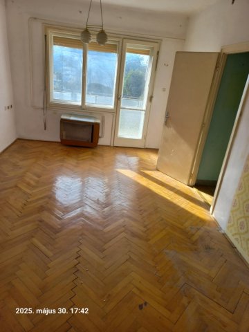 Eladó sorház, Pápán 33 M Ft, 2 szobás / költözzbe.hu
