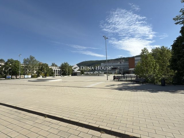Kiadó iroda, Tatabányán 925 E Ft / hó / költözzbe.hu