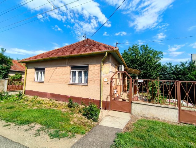 Eladó családi ház, Sarkadon 13.99 M Ft, 2+1 szobás