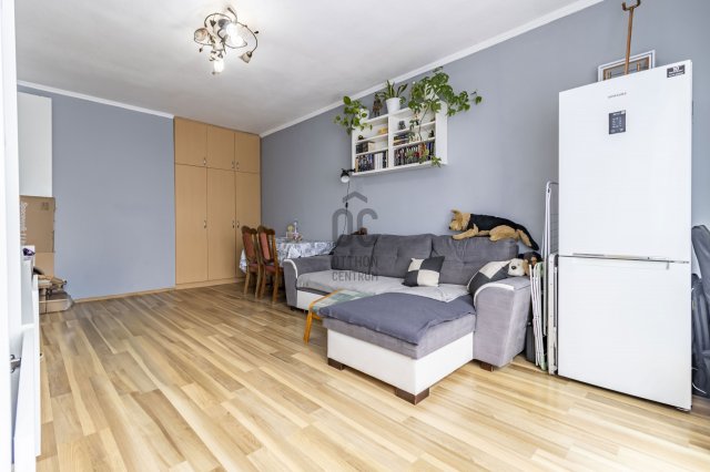 Eladó téglalakás, Székesfehérvárott 41.9 M Ft, 3 szobás