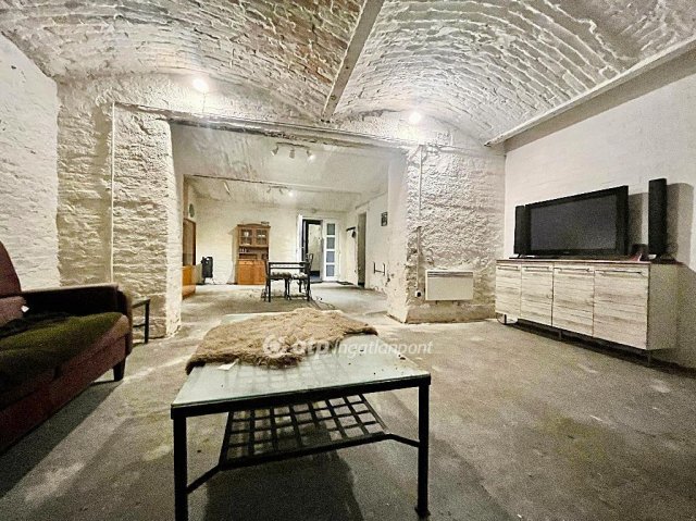 Eladó téglalakás, Budapesten, VIII. kerületben 33.8 M Ft