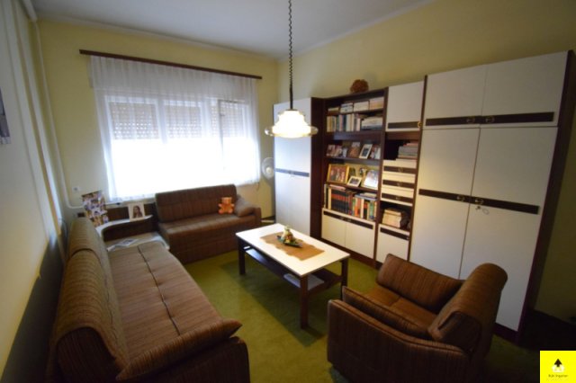 Eladó családi ház, Csepregen 65 M Ft, 4 szobás