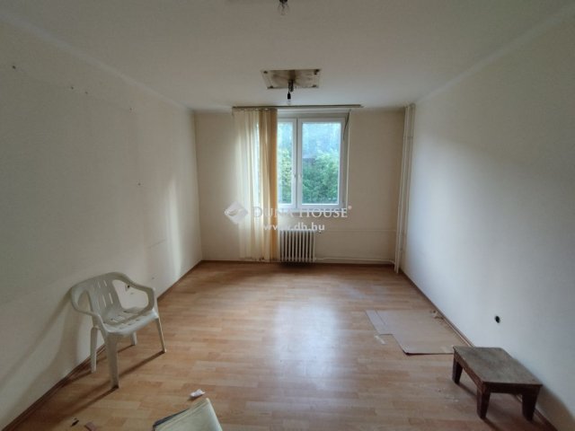 Eladó iroda, Tatabányán 160 M Ft / költözzbe.hu