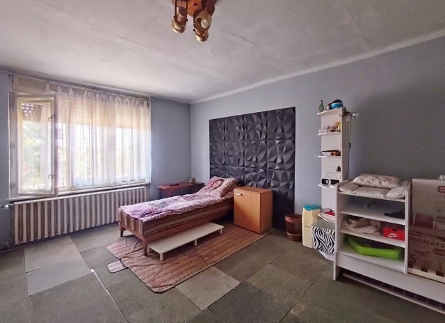Eladó családi ház, Kurdon 12 M Ft, 4 szobás