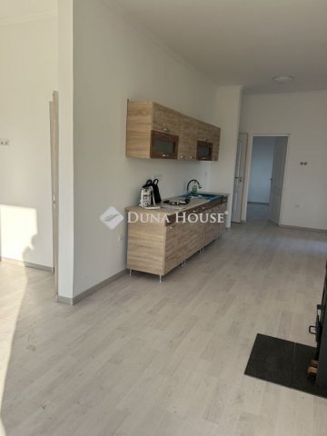 Eladó családi ház, Tiszalökön 24.5 M Ft, 4 szobás