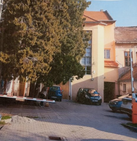 Kiadó ipari ingatlan, Szekszárdon 1314 E Ft / hó