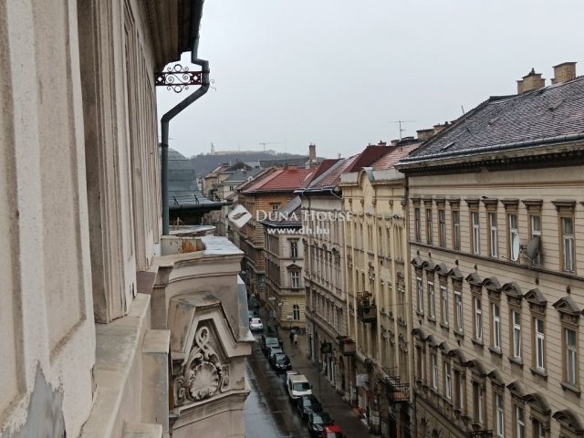 Eladó téglalakás, Budapesten, VII. kerületben 139.9 M Ft