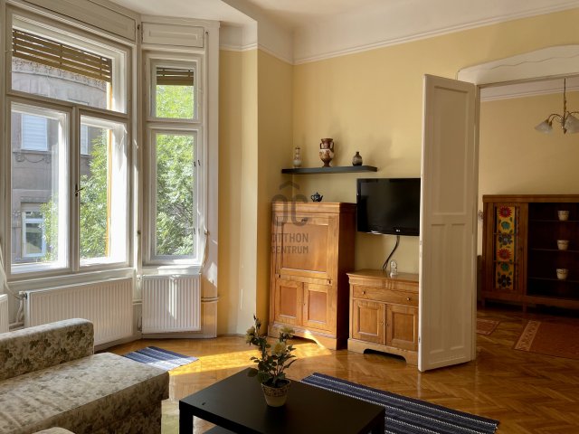 Eladó téglalakás, Budapesten, XI. kerületben 98.5 M Ft, 3 szobás
