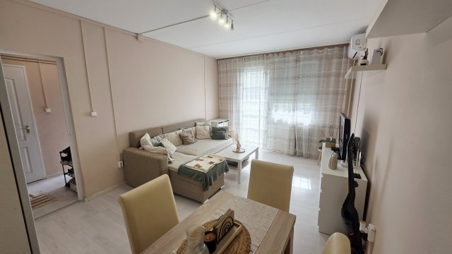 Eladó panellakás, Debrecenben, Hortobágy utcában 43.9 M Ft