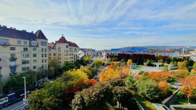 Eladó téglalakás, Budapesten, II. kerületben, Kis Rókus utcában