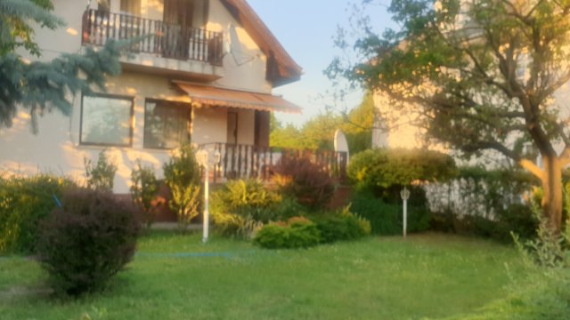 Eladó családi ház, Budapesten, XVI. kerületben, Kistelek utcában
