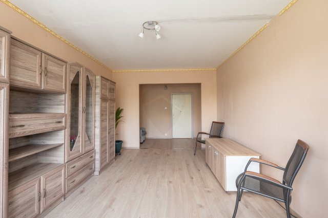 Eladó panellakás, Oroszlányban 25.9 M Ft, 2 szobás