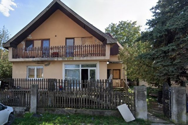Eladó családi ház, Vácon 65 M Ft, 4 szobás