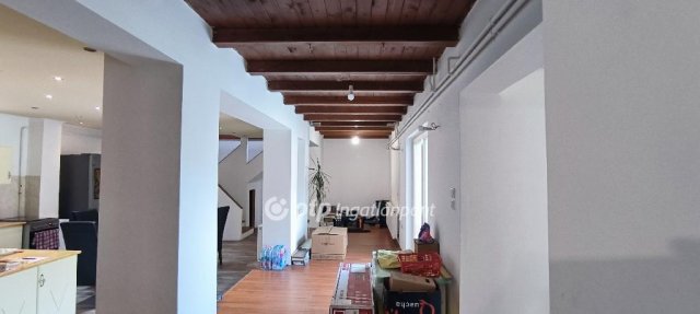 Eladó családi ház, Gyulán 65 M Ft, 5 szobás