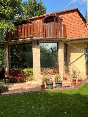 Eladó családi ház, Érden 175 M Ft, 6 szobás