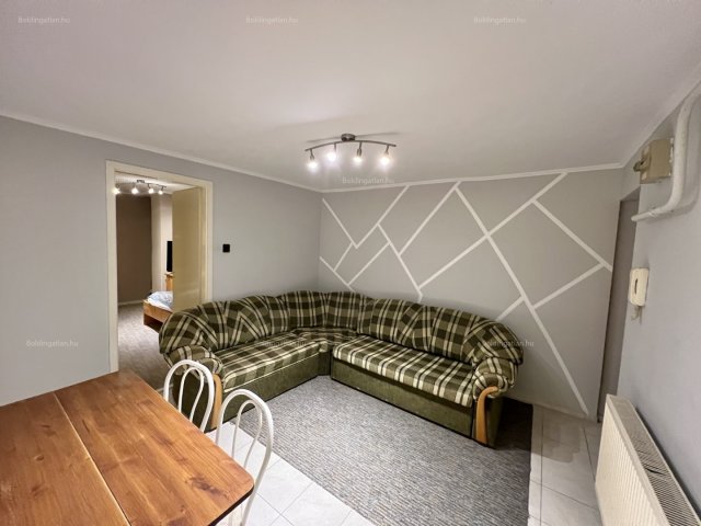 Kiadó téglalakás, albérlet, Kaposváron 110 E Ft / hó, 2 szobás