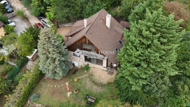 Eladó családi ház, Gödöllőn 198 M Ft, 6 szobás