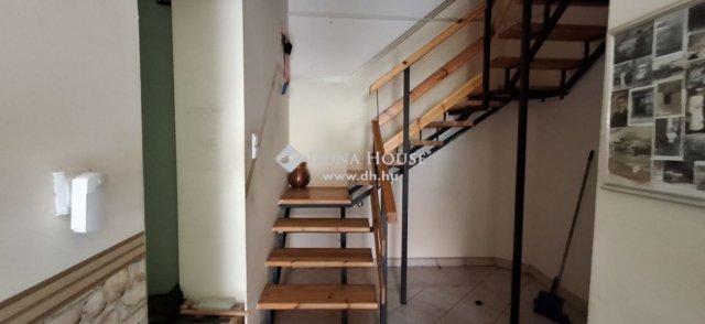 Eladó családi ház, Budapesten, XVI. kerületben 120 M Ft