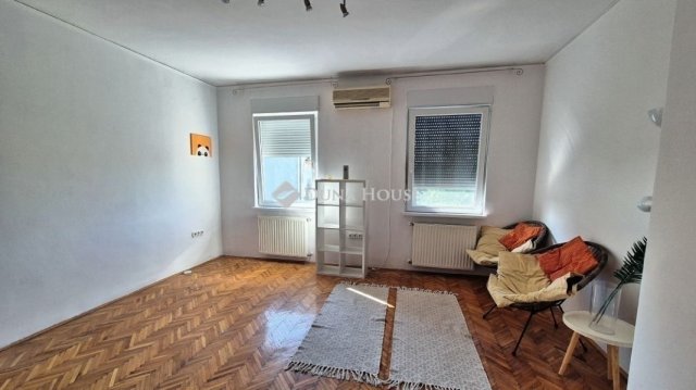 Eladó téglalakás, Budapesten, XIV. kerületben 48 M Ft, 1 szobás