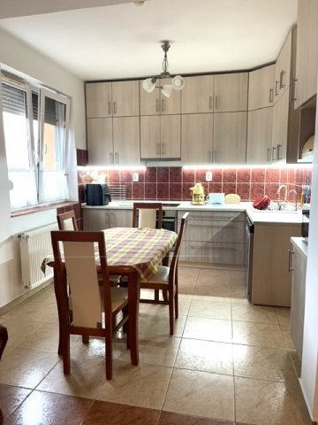 Kiadó családi ház, albérlet, Nyíregyházán 250 E Ft / hó