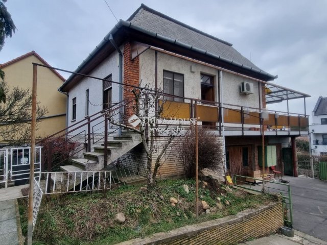 Eladó családi ház, Budaörsön, Kossuth Lajos utcában 139 M Ft