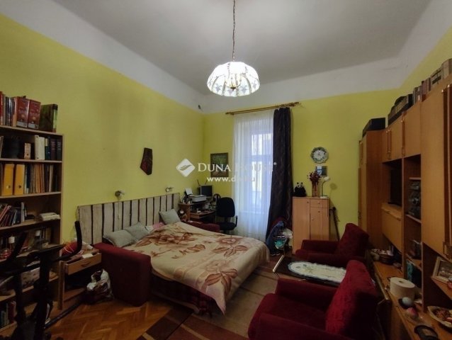 Eladó téglalakás, Kecskeméten 41 M Ft, 3 szobás