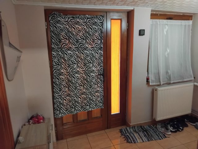 Eladó családi ház, Izsákon 29.9 M Ft, 3 szobás