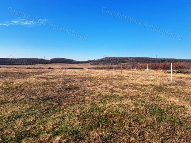 Eladó mezogazdasagi ingatlan, Balatonszőlősön 5.3 M Ft