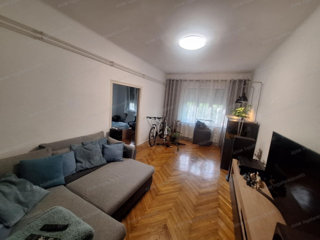Eladó téglalakás, Kecskeméten 39.8 M Ft, 2 szobás