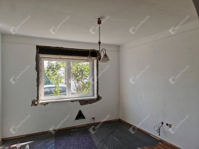 Eladó családi ház, Gyömrőn 32 M Ft, 1 szobás