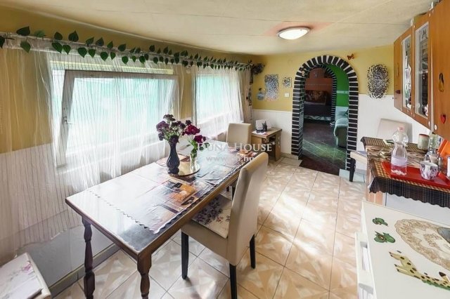 Eladó családi ház, Kecskeméten 29.5 M Ft, 3 szobás