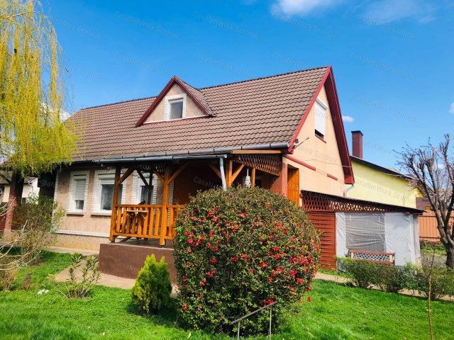 Eladó családi ház, Rákóczifalván 48 M Ft, 3 szobás