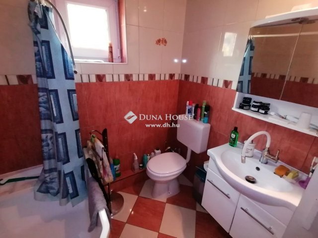 Eladó családi ház, Érden 125 M Ft, 4+1 szobás